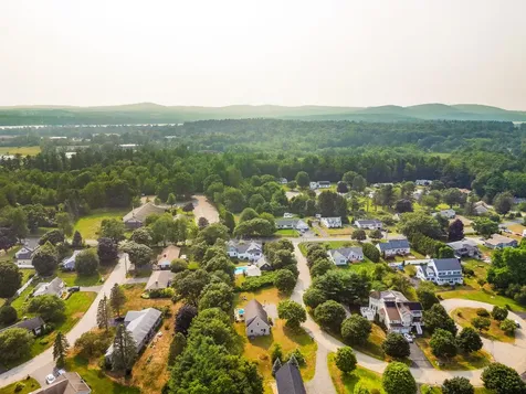 25 Clearwater Place Laconia NH 03246