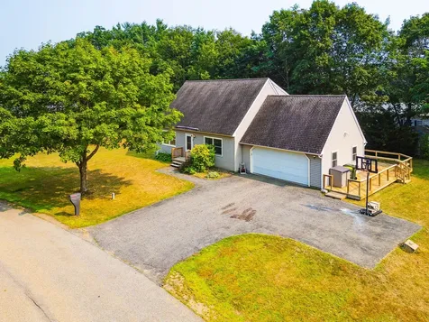 25 Clearwater Place Laconia NH 03246