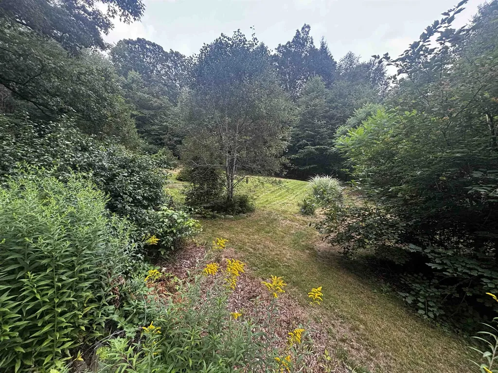 83 Johnnycake Road Westmoreland NH 03467