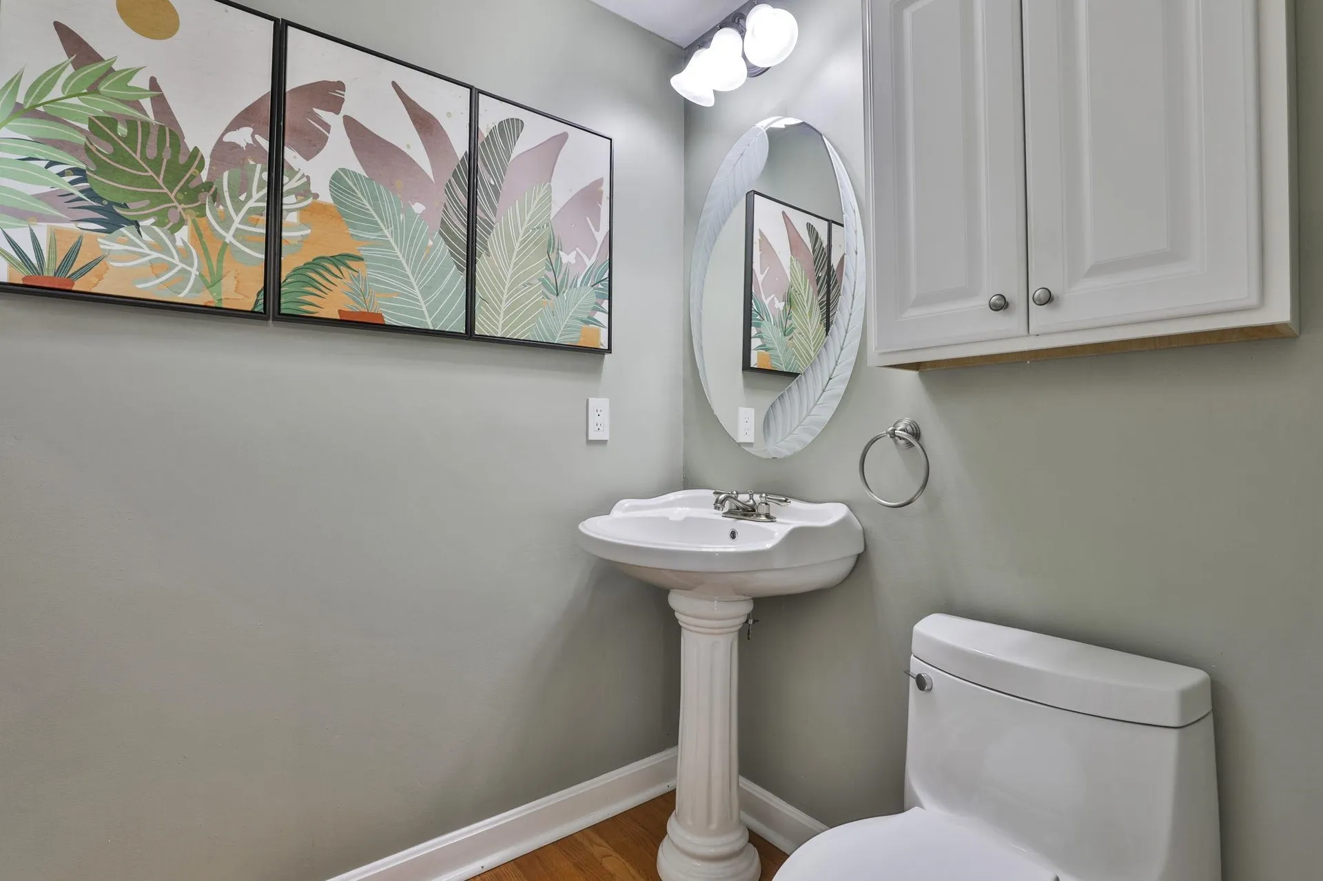 22 Cathedral Circle Nashua NH 03063