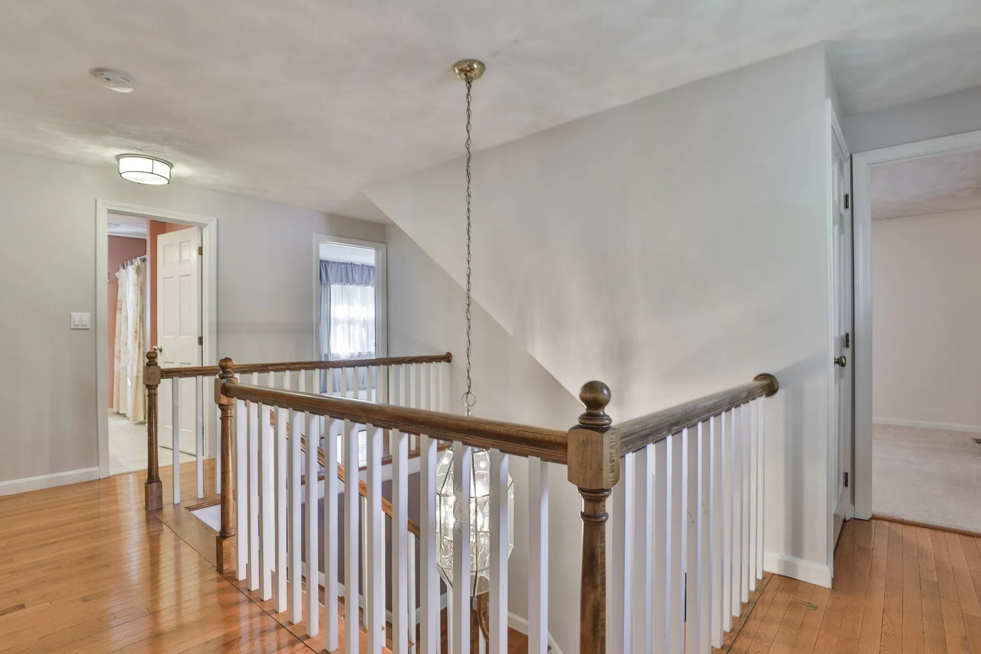 22 Cathedral Circle Nashua NH 03063