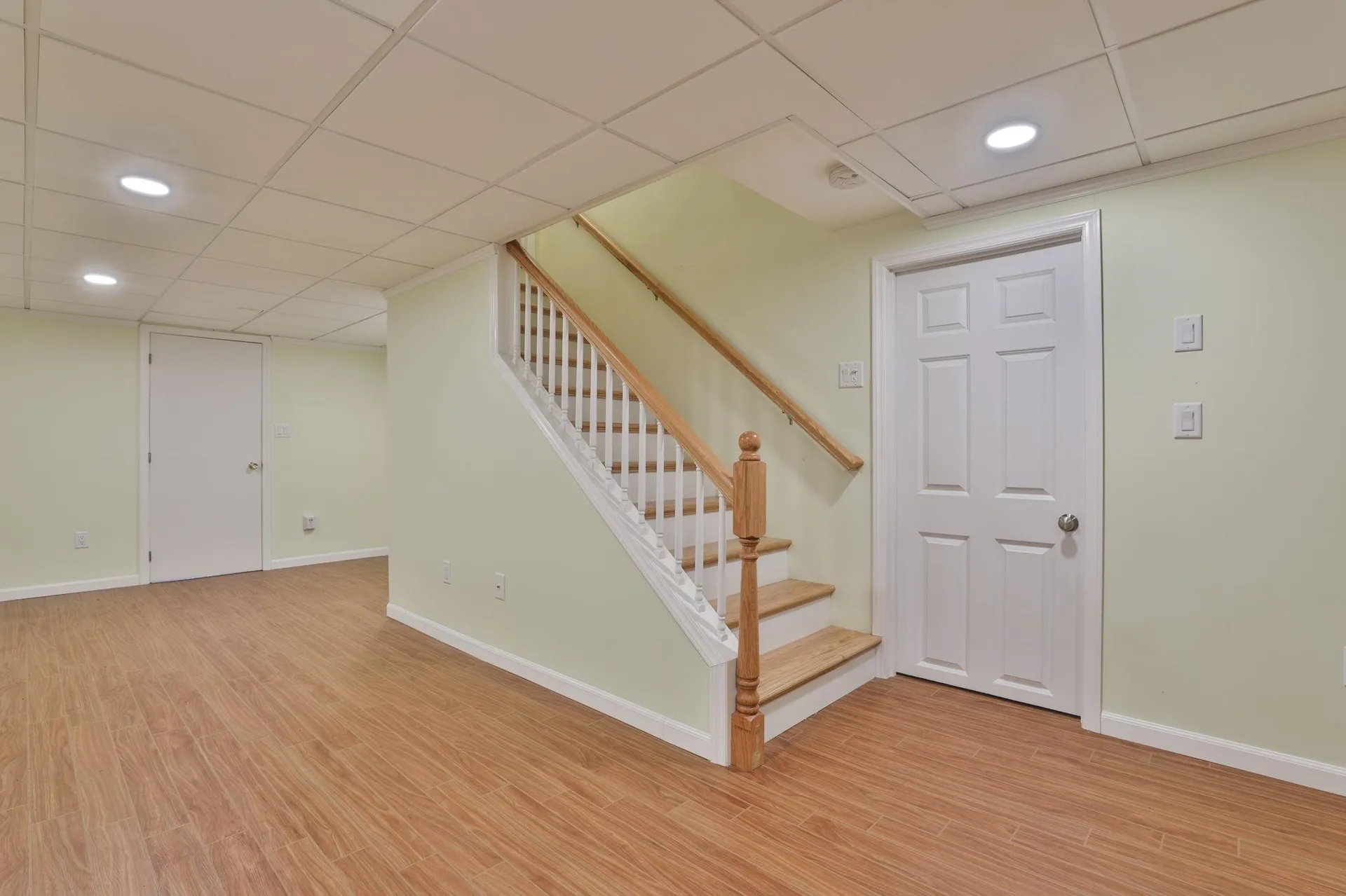 22 Cathedral Circle Nashua NH 03063