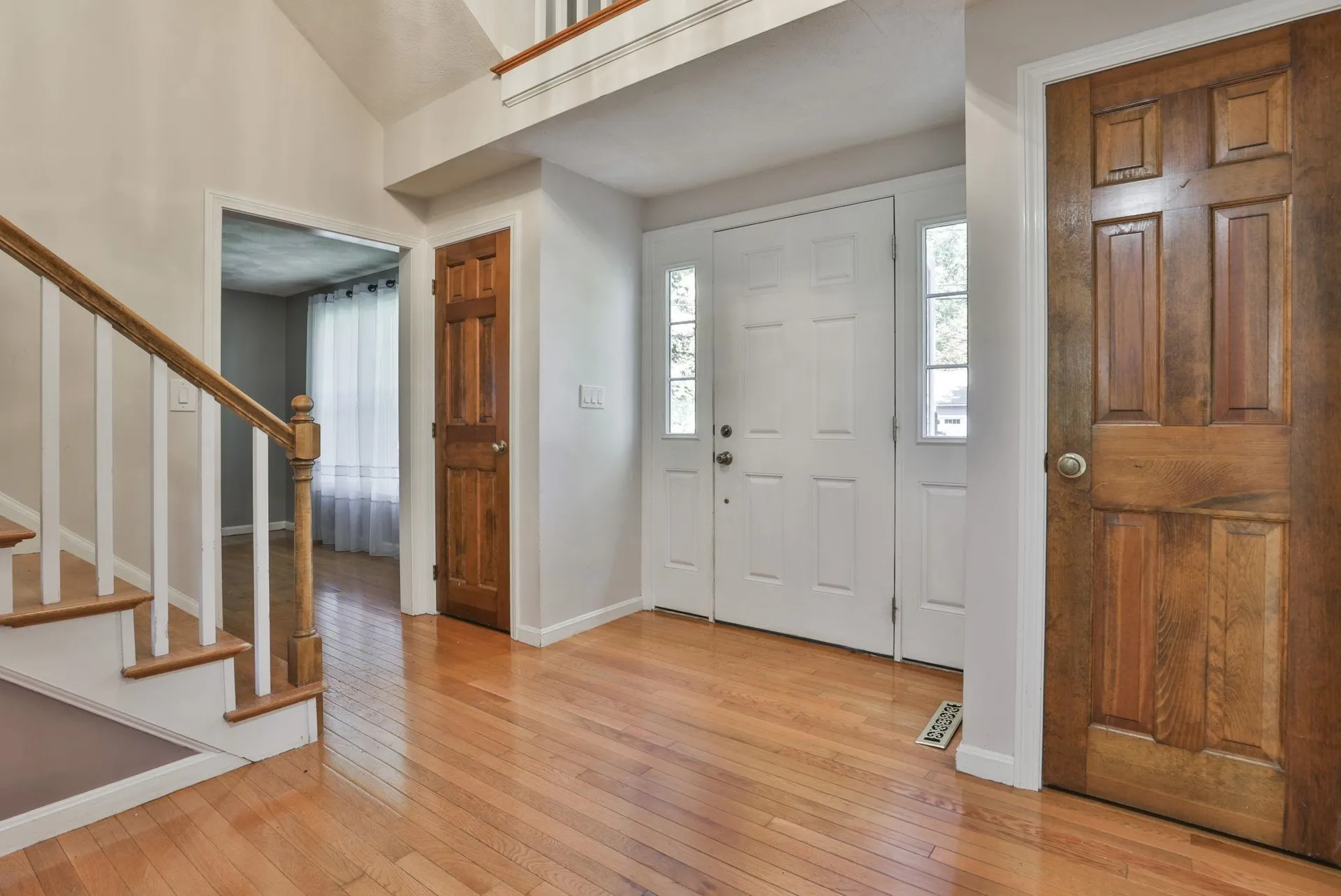 22 Cathedral Circle Nashua NH 03063