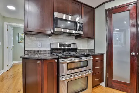 22 Cathedral Circle Nashua NH 03063