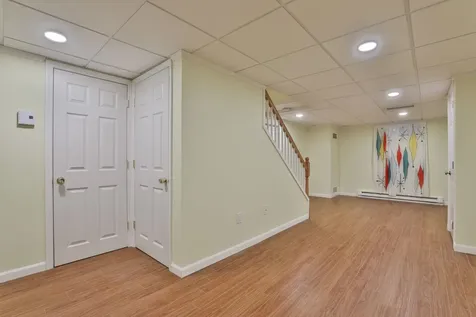 22 Cathedral Circle Nashua NH 03063