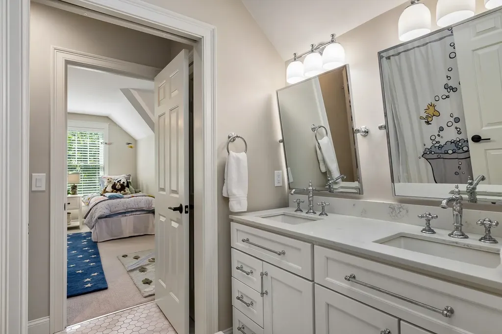 253 Odiorne Point Road Portsmouth NH 03801