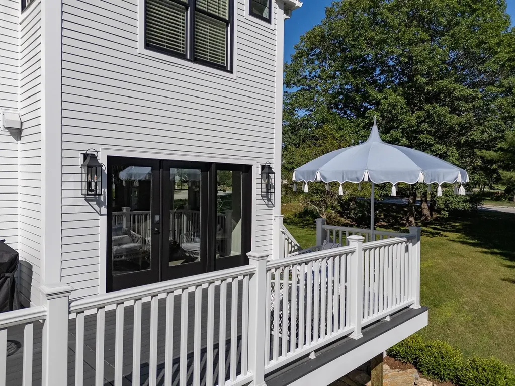 253 Odiorne Point Road Portsmouth NH 03801