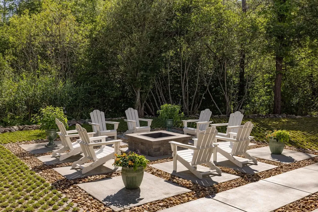 253 Odiorne Point Road Portsmouth NH 03801