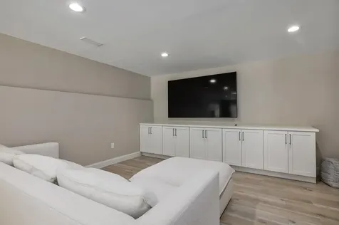 253 Odiorne Point Road Portsmouth NH 03801