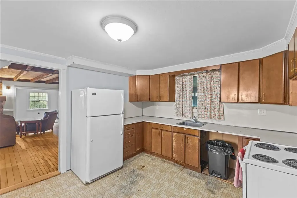 230 Church Street Hyde Park VT 05655