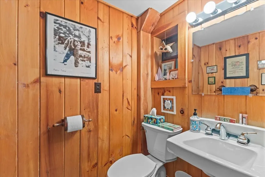 230 Church Street Hyde Park VT 05655