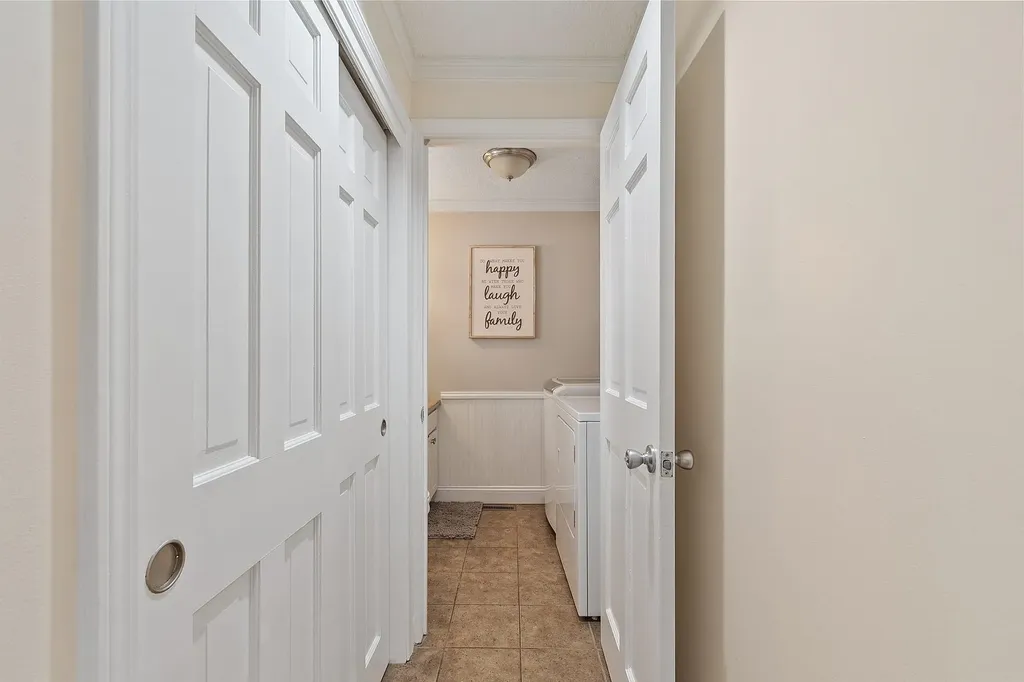 68 Winding Pond Road Londonderry NH 03053