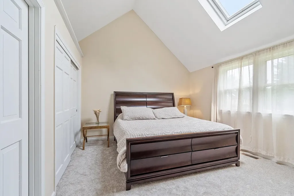 68 Winding Pond Road Londonderry NH 03053