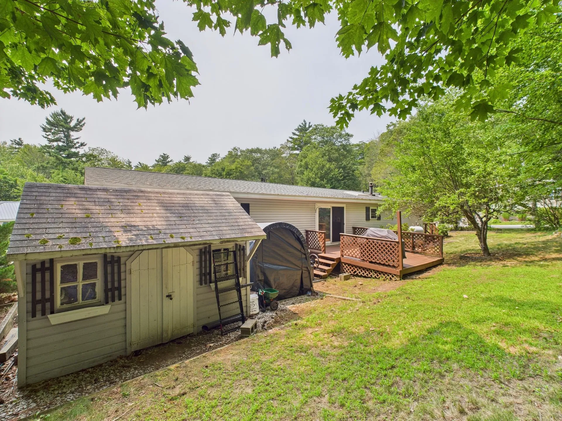 27 Deer Run Lane Northwood NH 03261