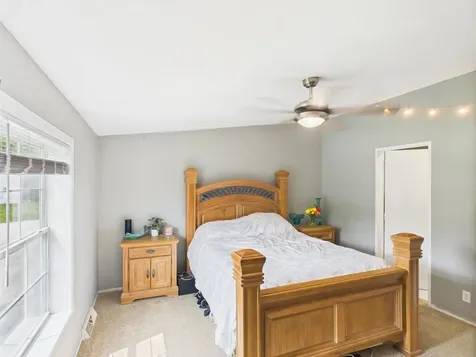 27 Deer Run Lane Northwood NH 03261