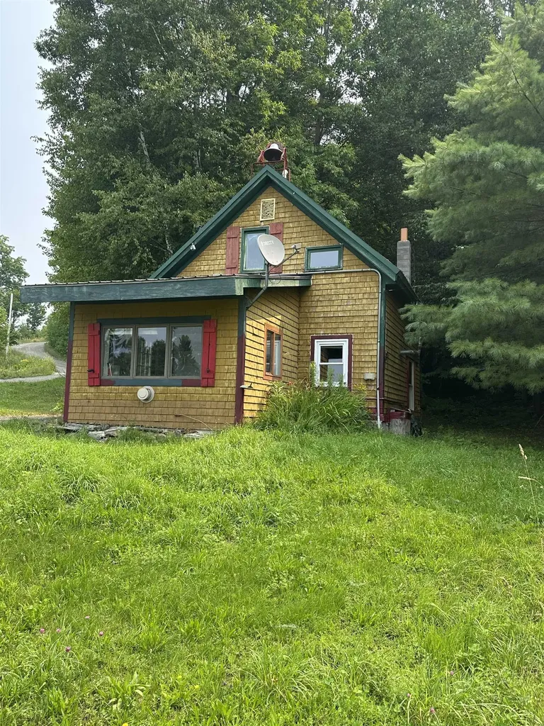 147 Pope Road Lowell VT 05847