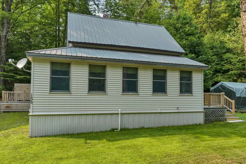 151-155 Mill Brook Road Thornton NH 02385