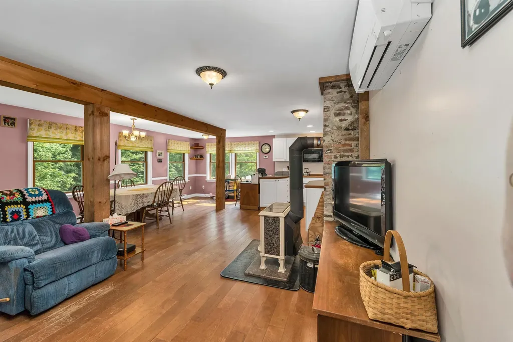 151-155 Mill Brook Road Thornton NH 03285