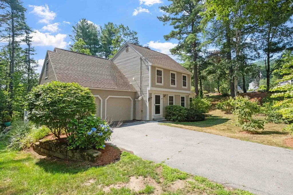 2761 Lake Shore Road Gilford NH 03249