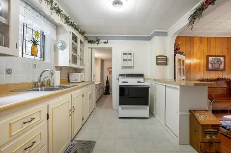 13 2nd Street Gorham NH 03581