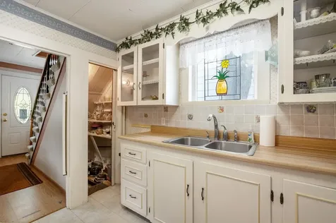 13 2nd Street Gorham NH 03581