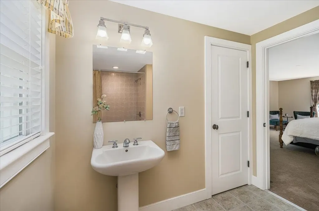 169 Plummer Hill Road Henniker NH 03242