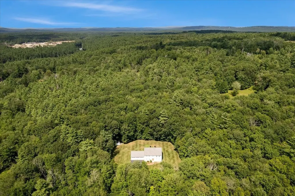 169 Plummer Hill Road Henniker NH 03242