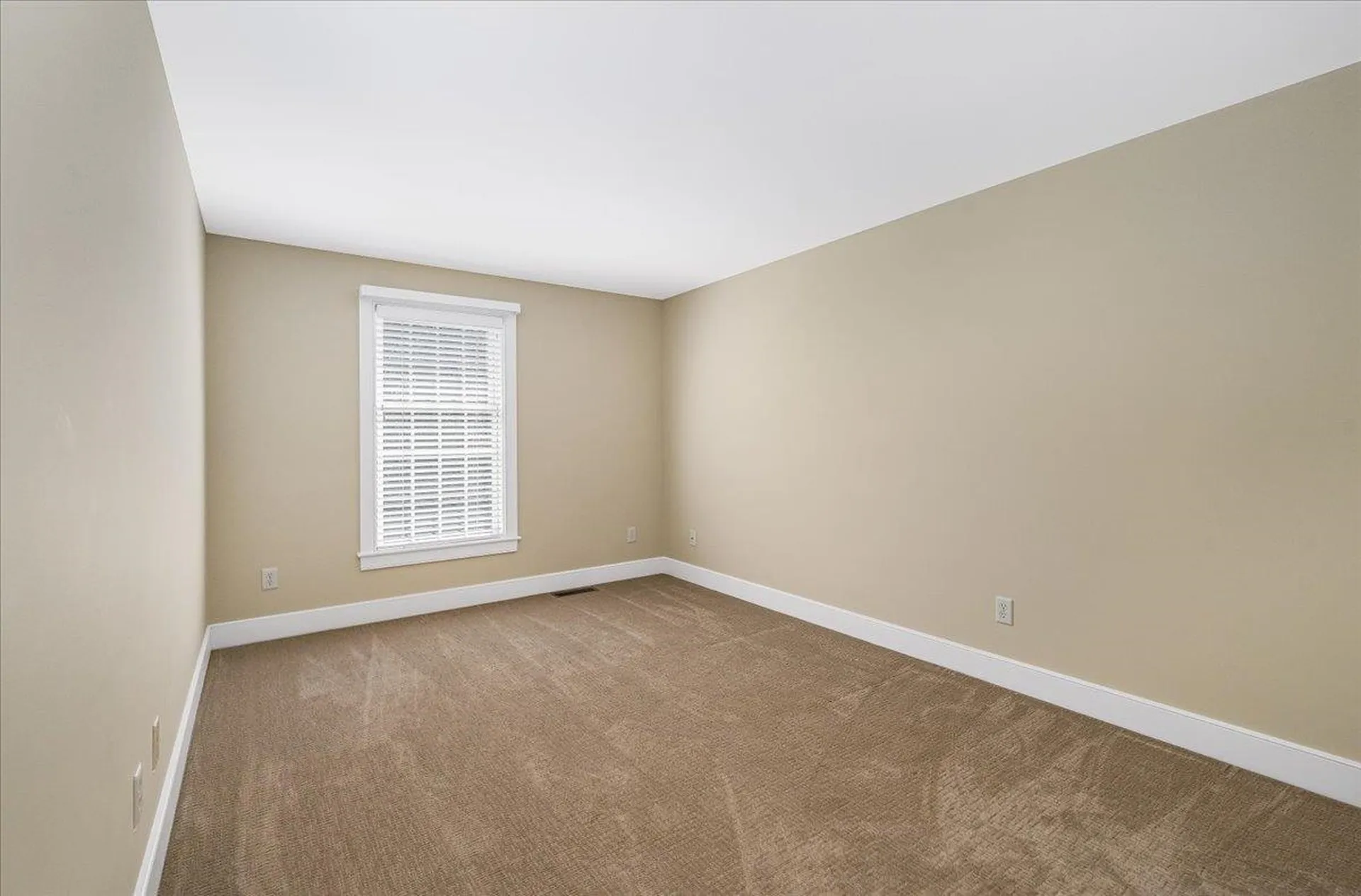 169 Plummer Hill Road Henniker NH 03242