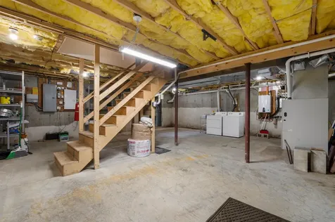 94 Spring Road Pittsburg NH 03592