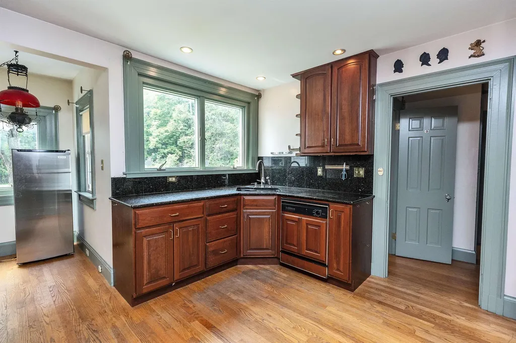 75 Main Street Jaffrey NH 03452