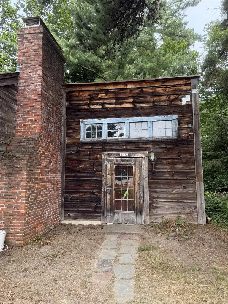 571 Elm Street Milford NH 03055