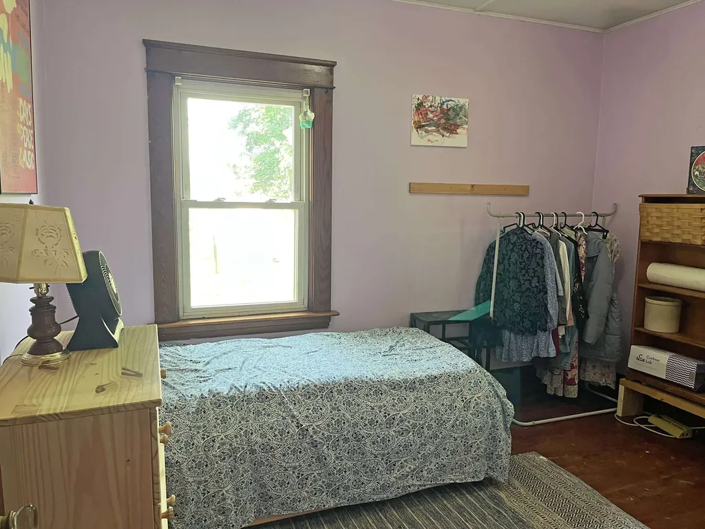 81 Oak Grove Avenue Brattleboro VT 05301