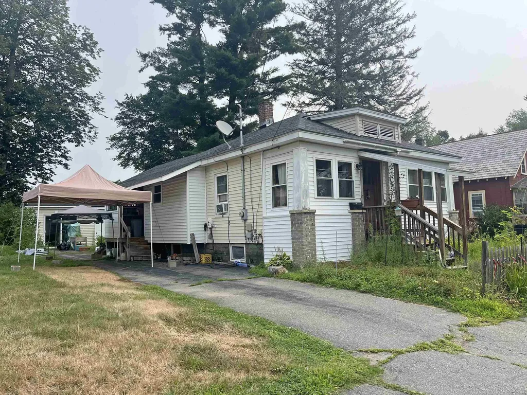 81 Oak Grove Avenue Brattleboro VT 05301