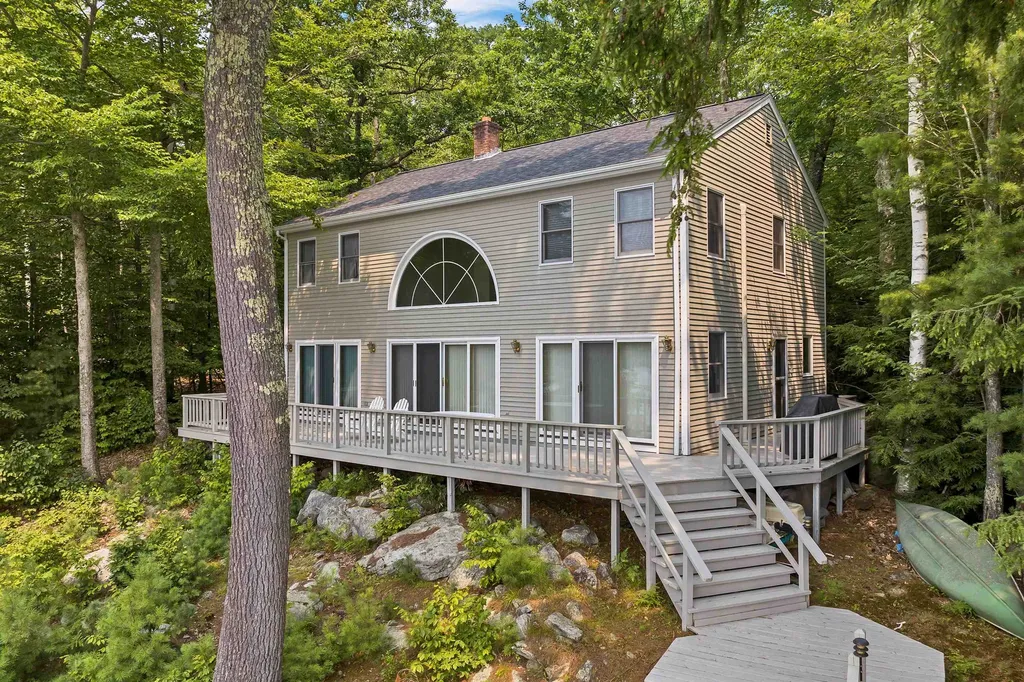 156 Big Barndoor Island Alton NH 03810