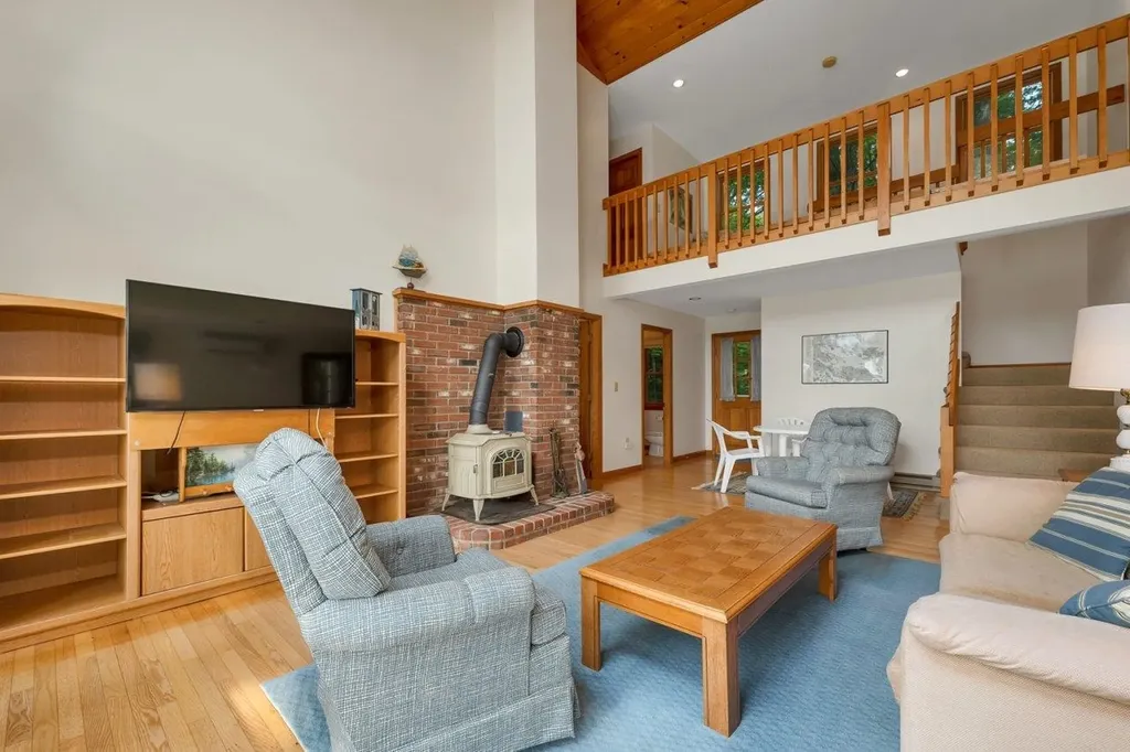 156 Big Barndoor Island Alton NH 03810