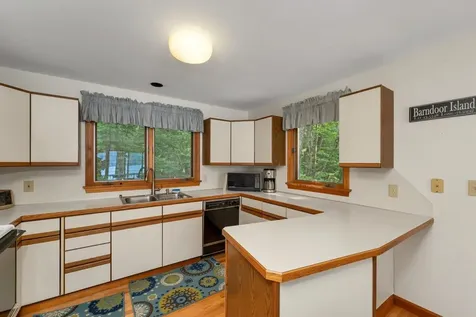 156 Big Barndoor Island Alton NH 03810