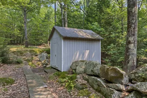 156 Big Barndoor Island Alton NH 03810