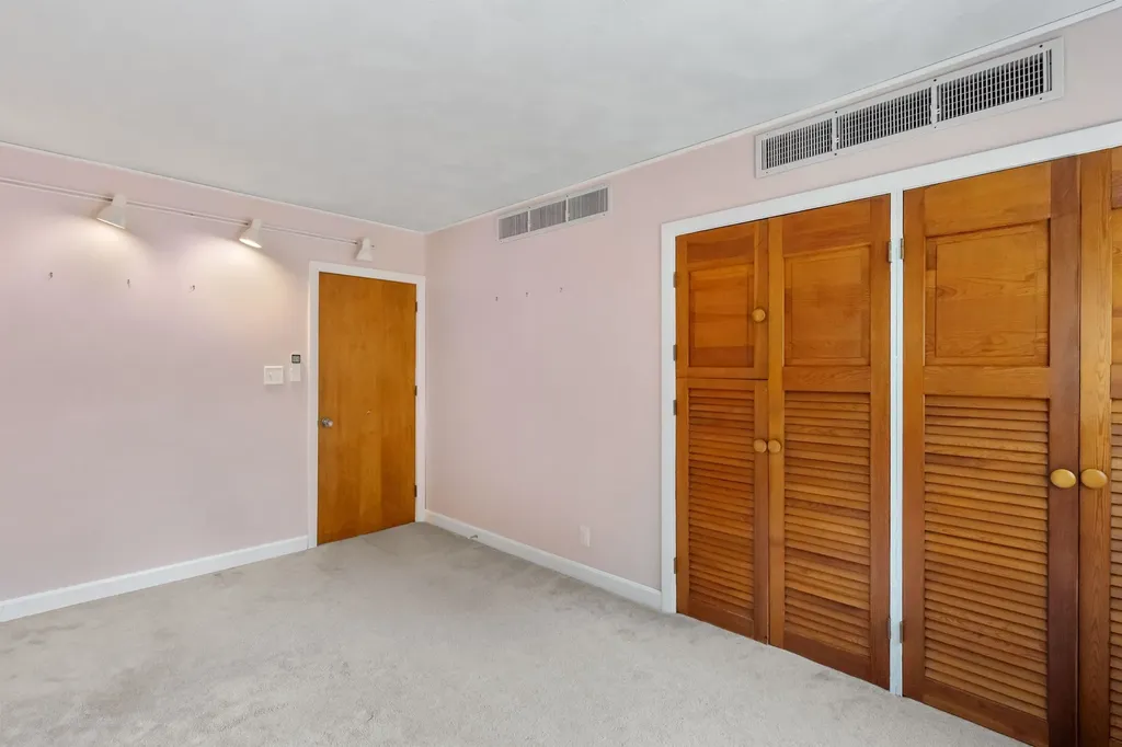 119 Laurel Lane New Boston NH 03070