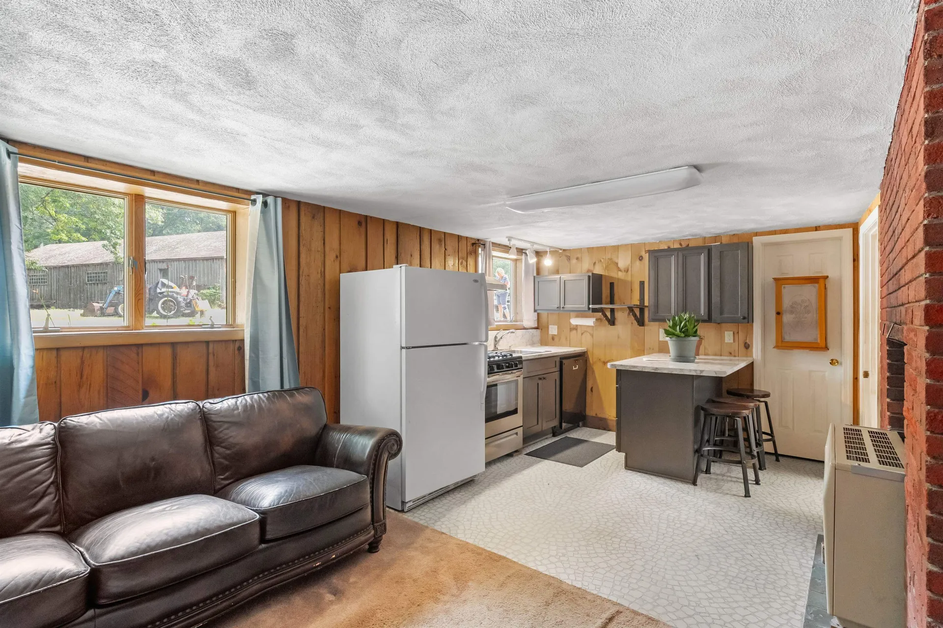 119 Laurel Lane New Boston NH 03070