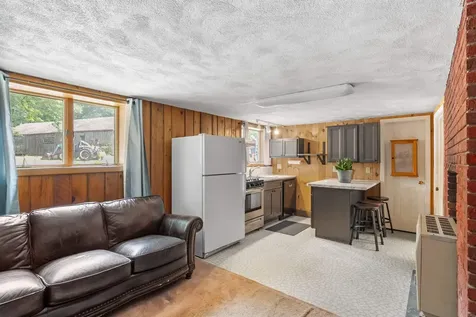 119 Laurel Lane New Boston NH 03070