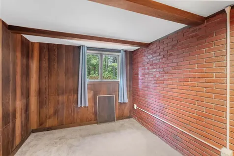 119 Laurel Lane New Boston NH 03070