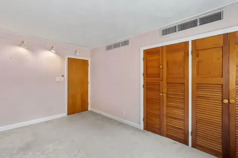 119 Laurel Lane New Boston NH 03070