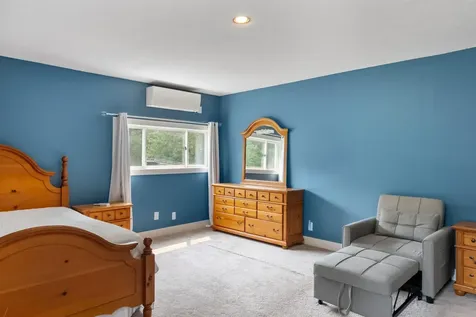 119 Laurel Lane New Boston NH 03070