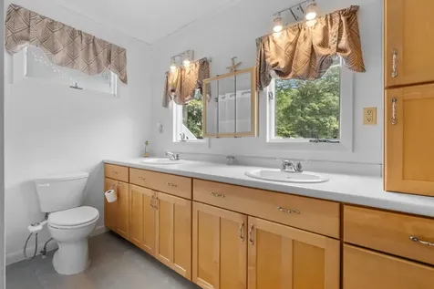 119 Laurel Lane New Boston NH 03070