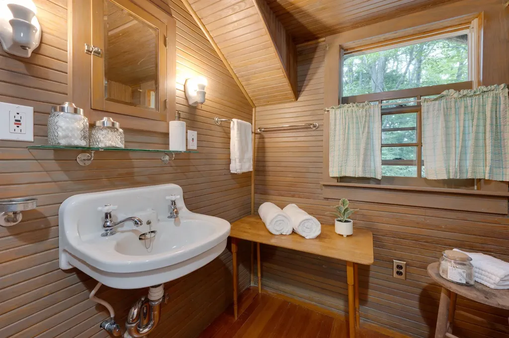 251 Bay Point Road Newbury NH 03255