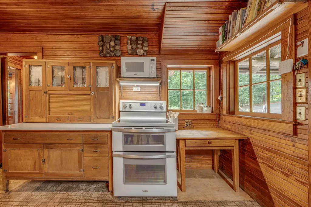 251 Bay Point Road Newbury NH 03255