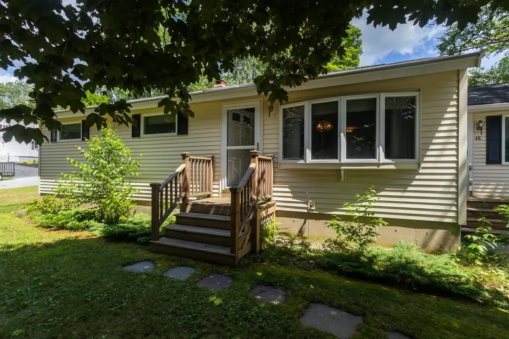 48 Spruce Lane Dover NH 03820