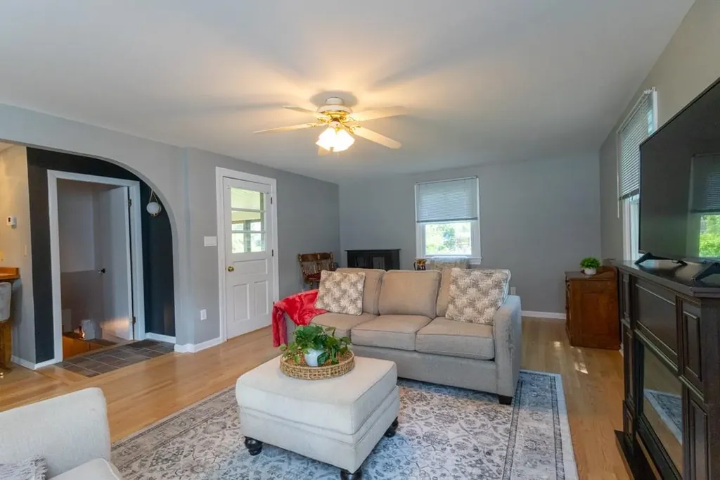 48 Spruce Lane Dover NH 03820