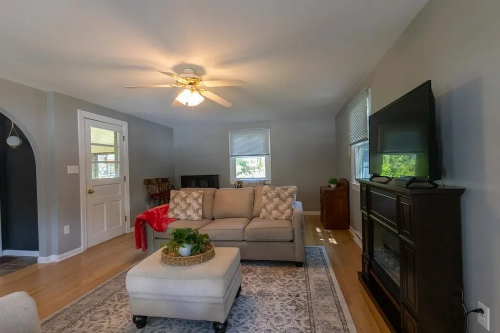 48 Spruce Lane Dover NH 03820