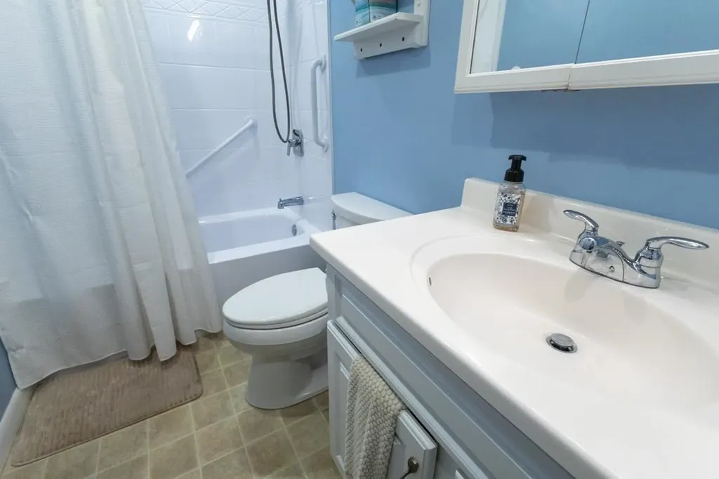 48 Spruce Lane Dover NH 03820